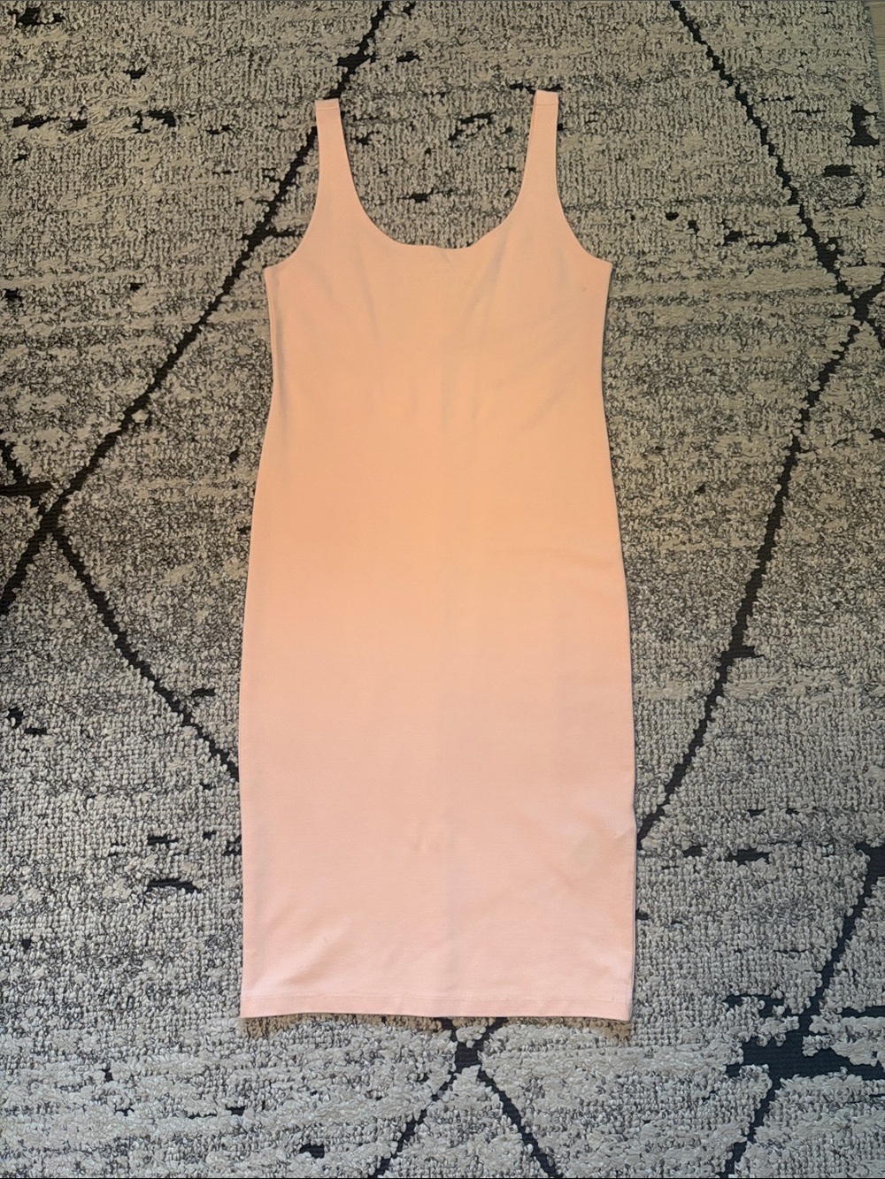 Forever 21 Sleeveless Midi Bodycon Dress in Light Pink/Peach